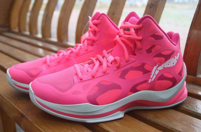 WEN开箱|四百块不到的国货，后卫实战新巅峰，真香！