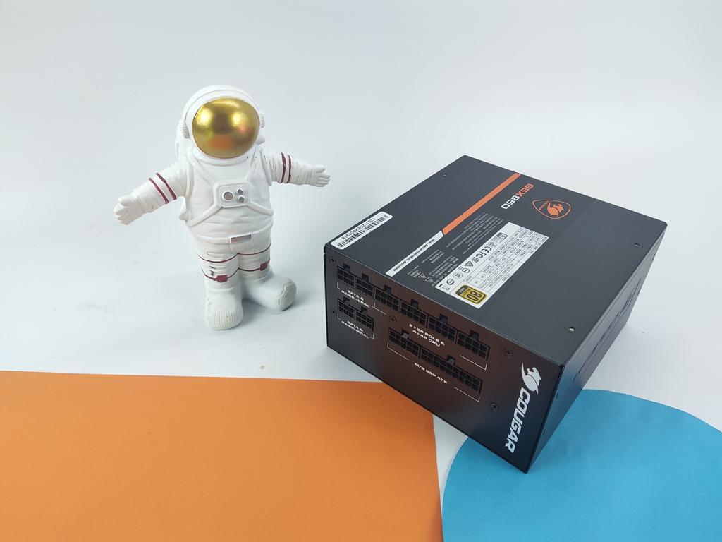 骨伽全模组电源智能静音降噪强劲稳定输出