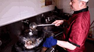 在合肥也能吃到地道的重口味,合肥好吃的鱼头1912