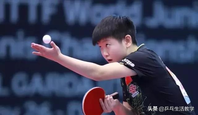乒乓球屈腕和曲腕,乒乓球反手要压腕吗