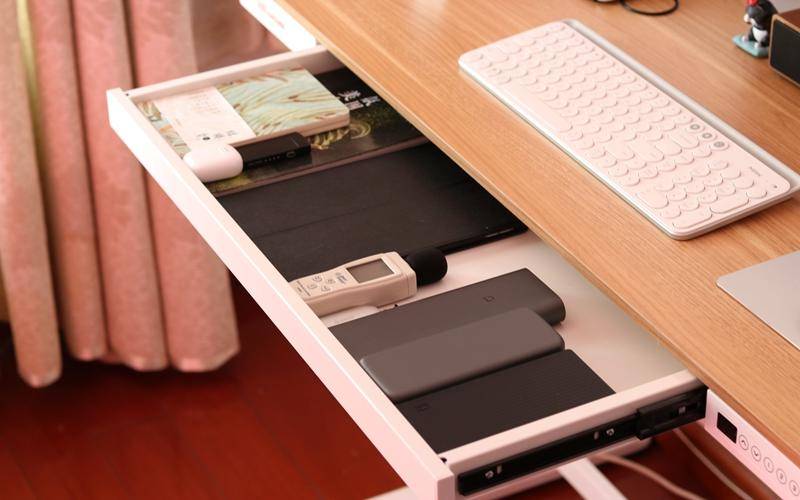 我的梦想桌面，简约大气、智能升降，乐歌E5电动升降桌体验