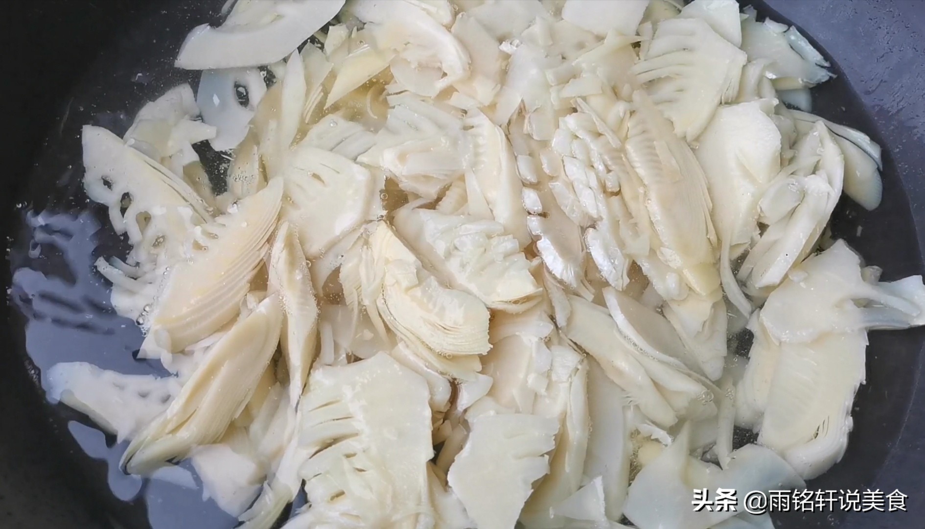 竹笋要怎么焯水才不会有苦涩味,竹笋怎么焯水最好吃