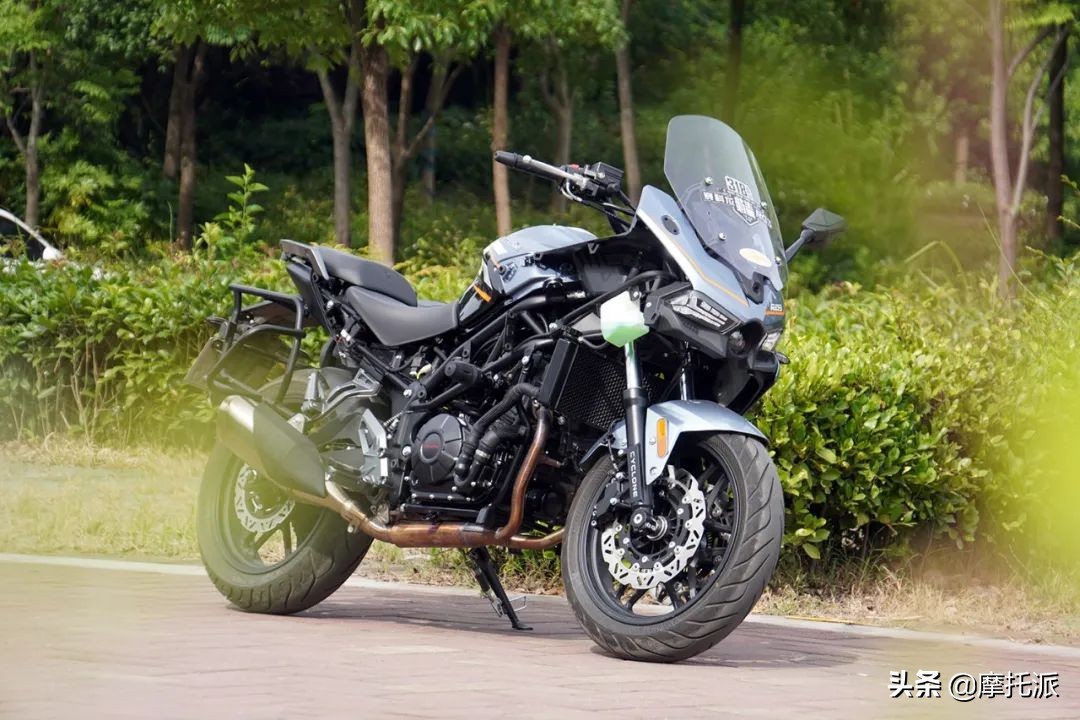 赛科龙rg3和铃木dl250哪款适合长途,赛科龙rg3旅行版测评