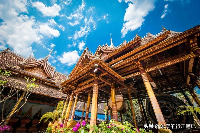 西双版纳泼水节攻略,西双版纳傣族泼水节和广西泼水节