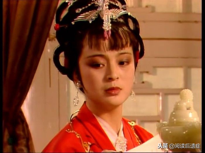 为什么探春和赵姨娘的关系不好,赵姨娘和探春为什么吵架