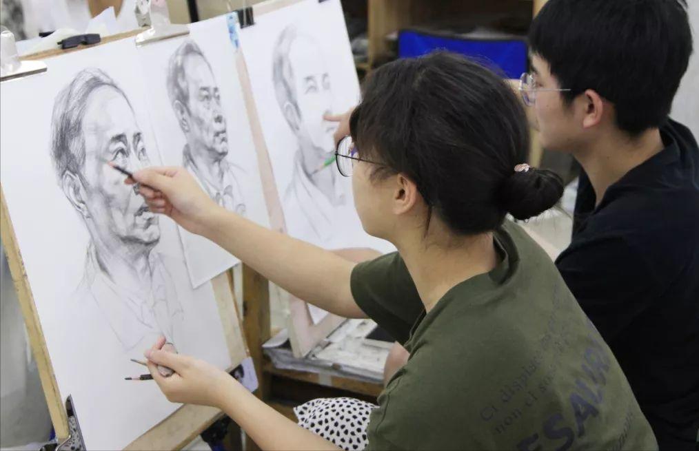 美术生要失业了吗,美术艺术生毕业后找什么样的工作