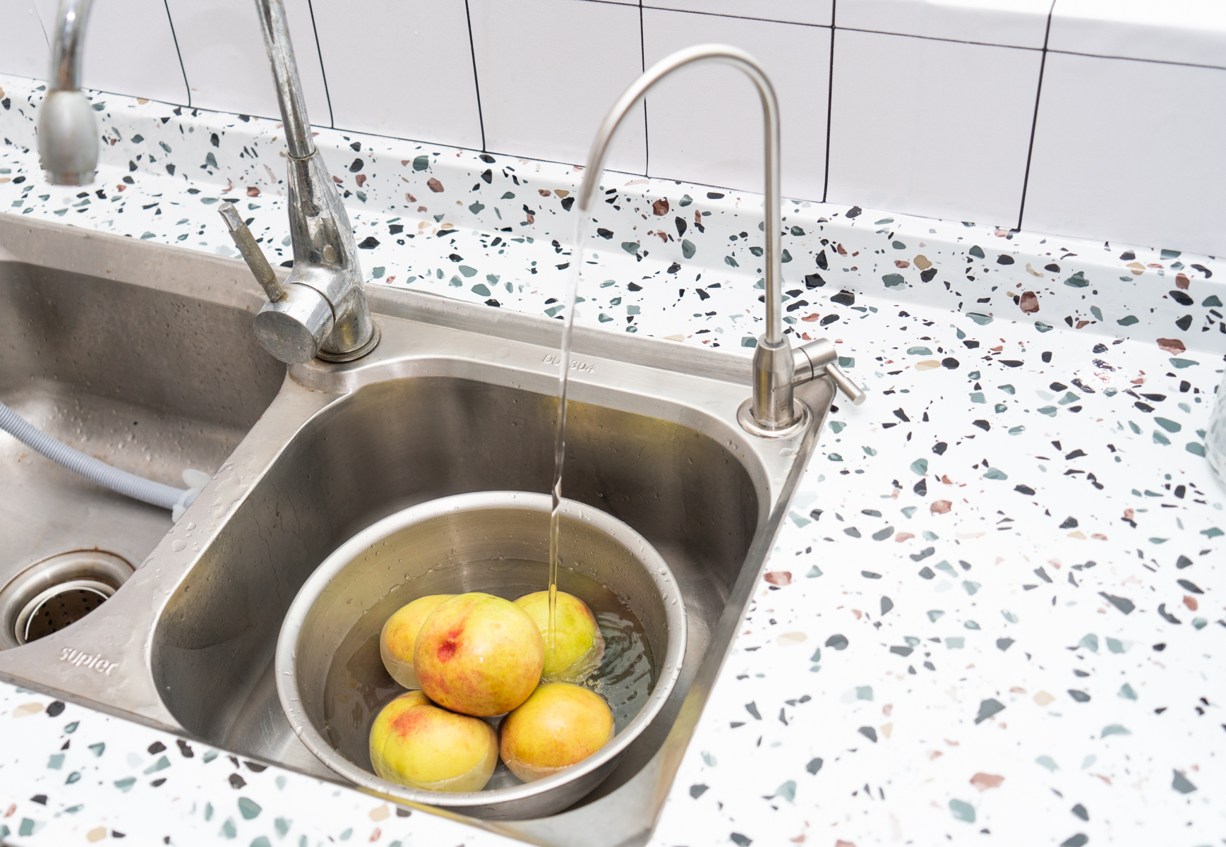 九阳净水器r7s怎么样,九阳净水器r3和r6区别