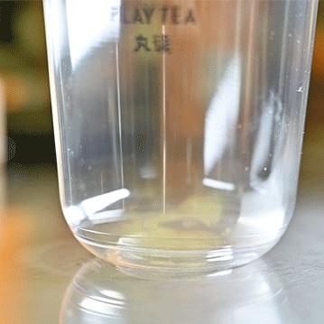 椰椰奶冻茶，会抖臀！1秒卖出1000+杯，有人开货拉拉来买…