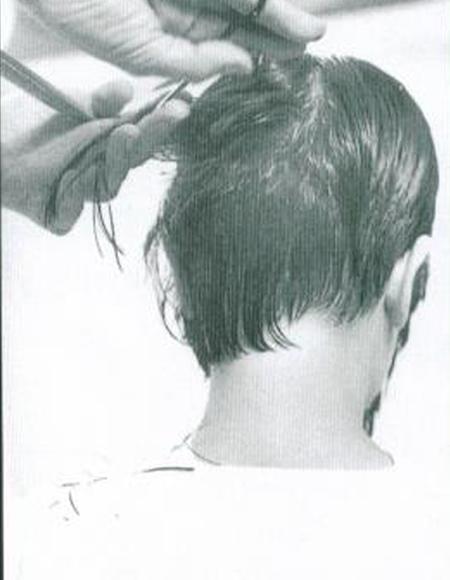 沙宣头短发流行发型剪发教程,沙宣短发发型剪发教程