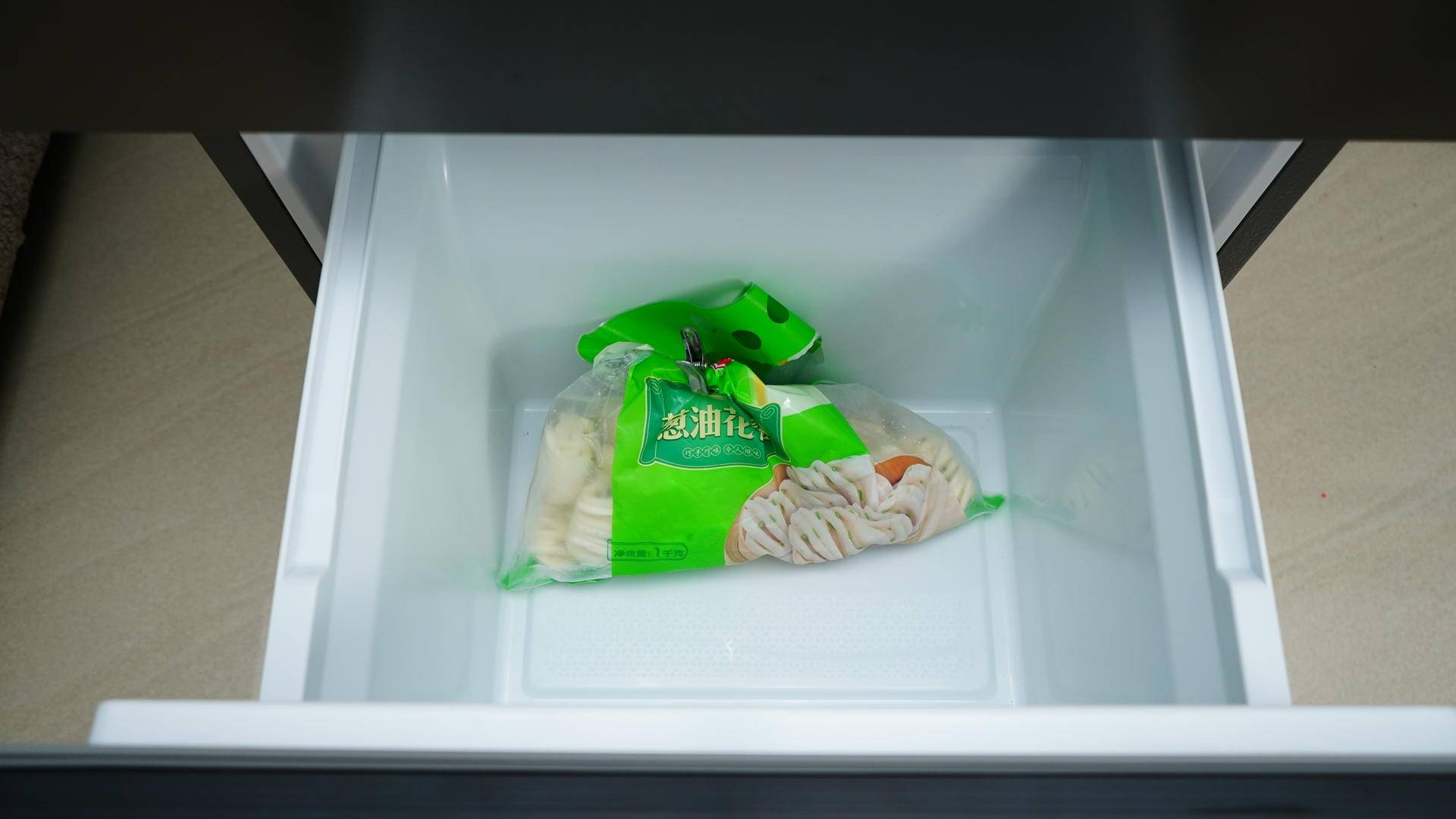 体积不大，容量不小，全域净化，水润微风——海信四门体验