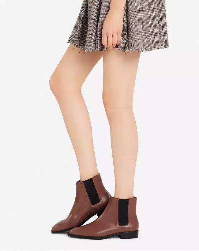 夏季小白鞋短靴洋气又高级,5款人气短靴时髦好看穿着又舒适