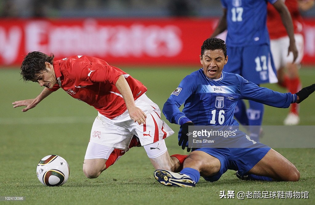 梅西夺大力神杯球鞋价值,梅西美洲杯签名球鞋