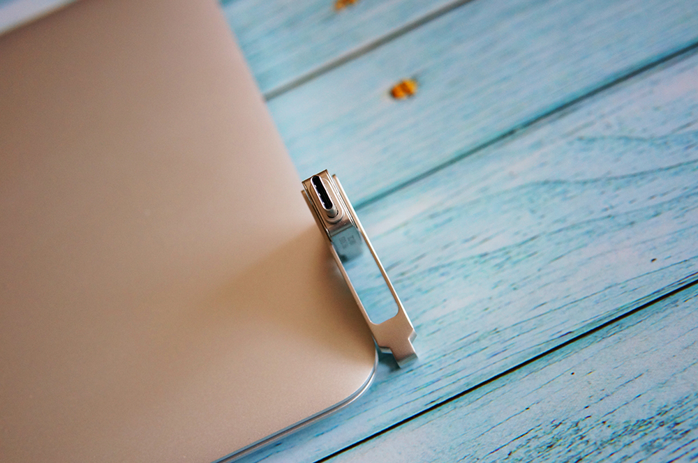 高速手机电脑两用32gu盘,手机电脑两用固态极速u盘