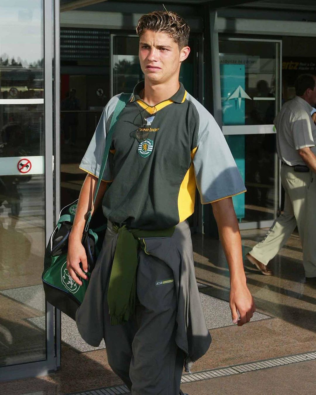 c罗传奇的足球生涯,c罗里斯本竞技从u16跳到一线