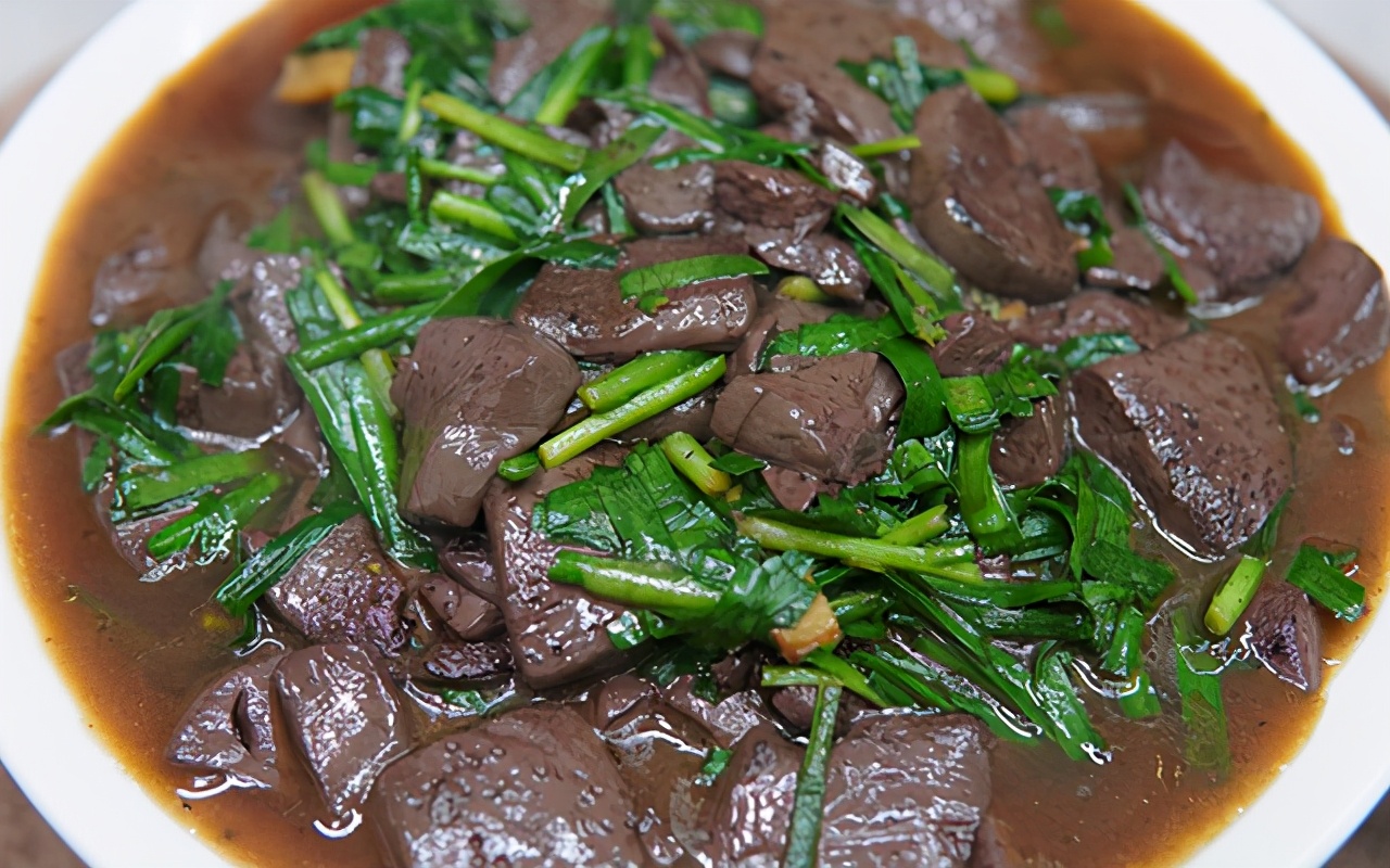 韭菜焖猪血,韭菜猪血最正宗的做法