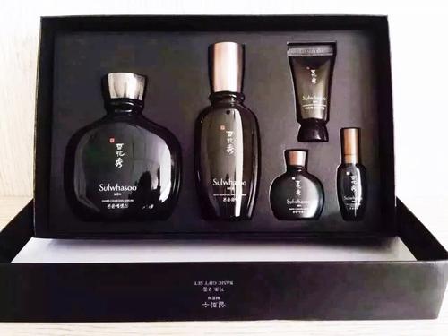 护肤必备男士,护肤男士全套推荐