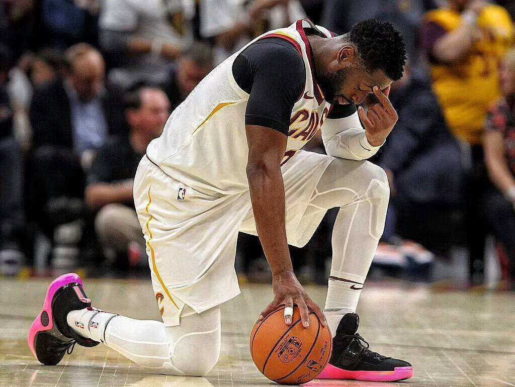 韦德之道10低帮wow耐磨,李宁韦德之道10wow实战