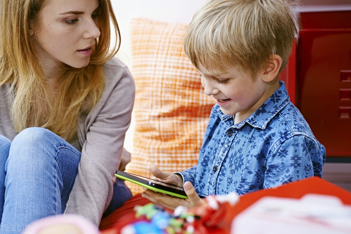 为人父母|应对孩子们的“胡搅蛮缠”,你只需要这三个字