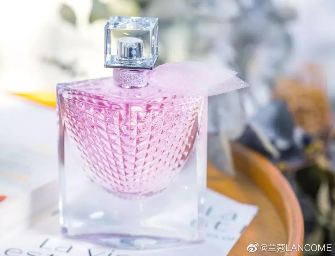 从默默无闻逆袭成功,从默默无闻到全球知名它经历了啥