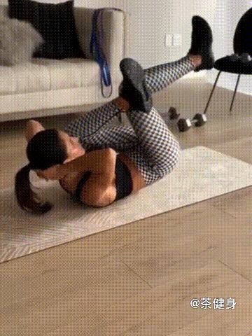 10分钟暴汗消除侧腰赘肉,瘦腰腹赘肉床上动作