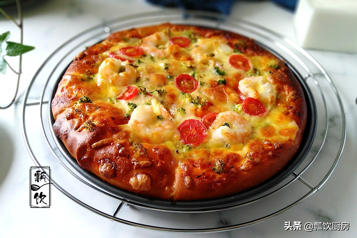 在家做好吃的披萨的方法,懒人做法在家就可以做披萨