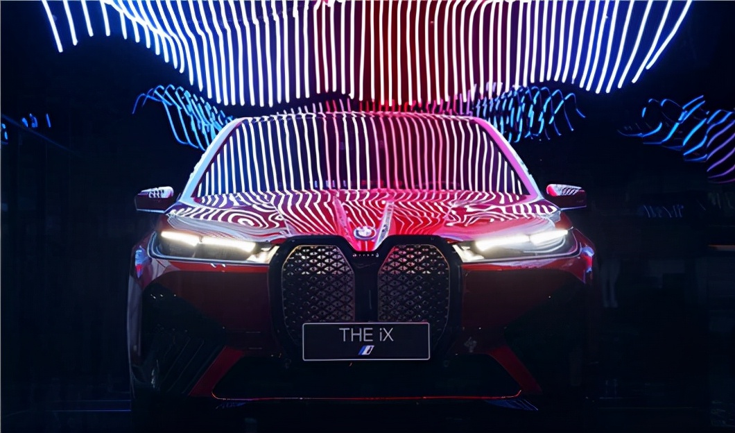 喧嚣的新车：颠覆、抉择与反击｜车展前瞻