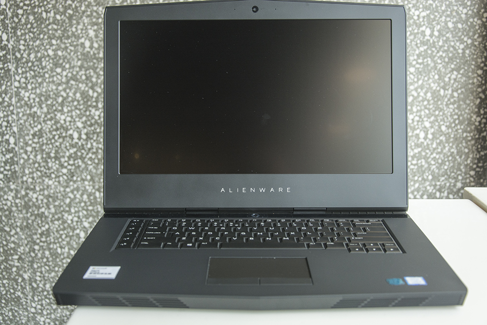 外星人alienware15r4,外星人15r4是哪一年上市的