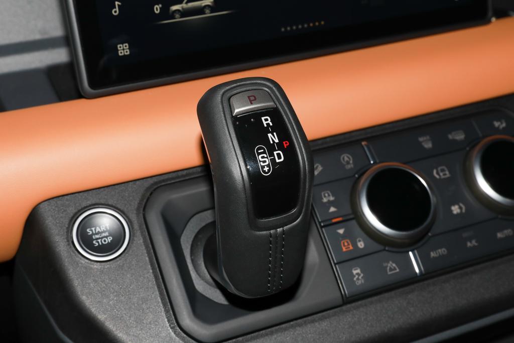 路虎卫士测评汽车之家,老款路虎卫士越野视频