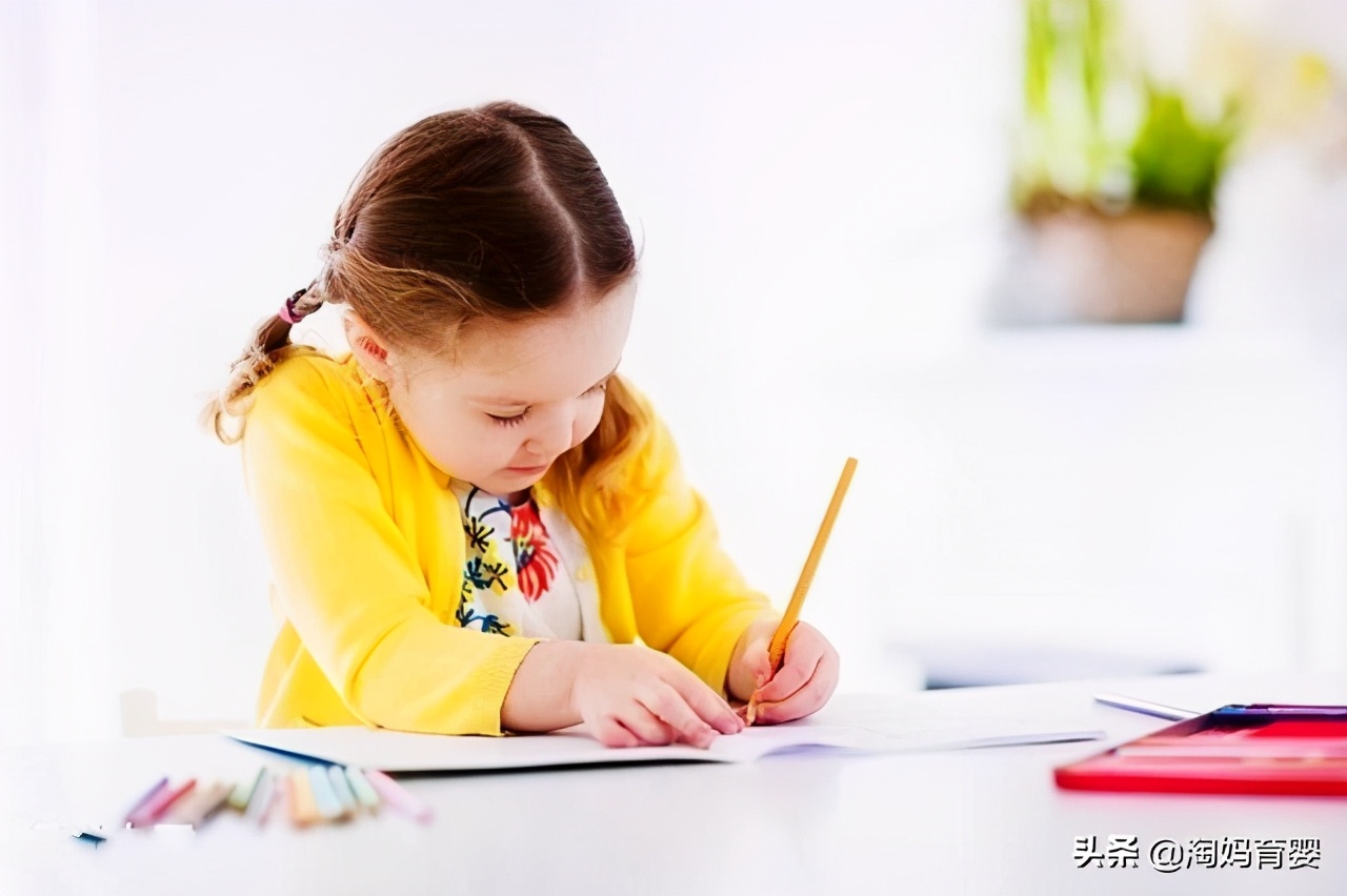 宝宝上幼儿园早送好还是晚送好 (孩子晚一年上幼儿园是什么年龄)