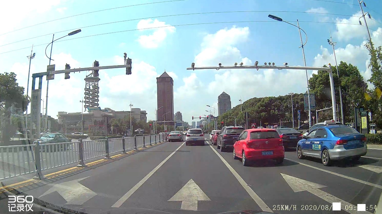 360记录仪g580与g600哪个好用,360g580行车记录仪怎么样