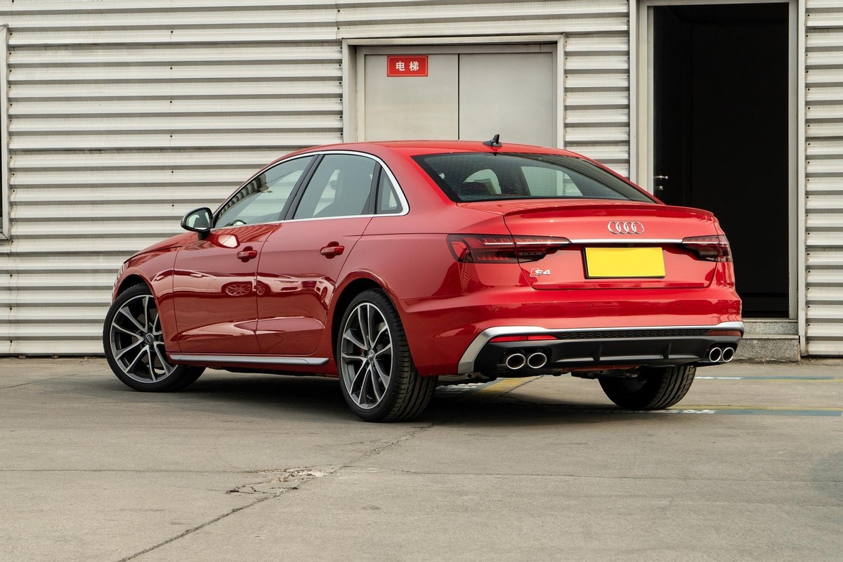 奥迪终于出新款了,奥迪全新一代S4曝光