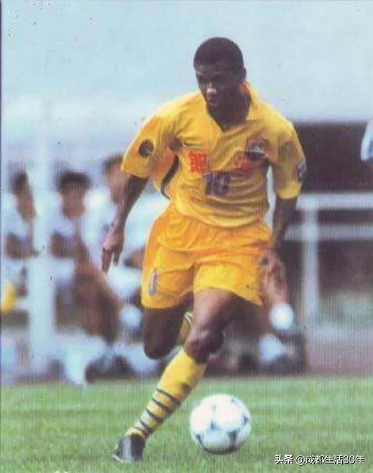 雄起四川歌曲,四川全兴队比赛视频