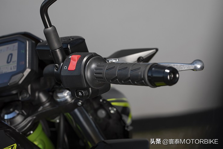 试驾骑走川崎摩托的人,试驾川崎z650