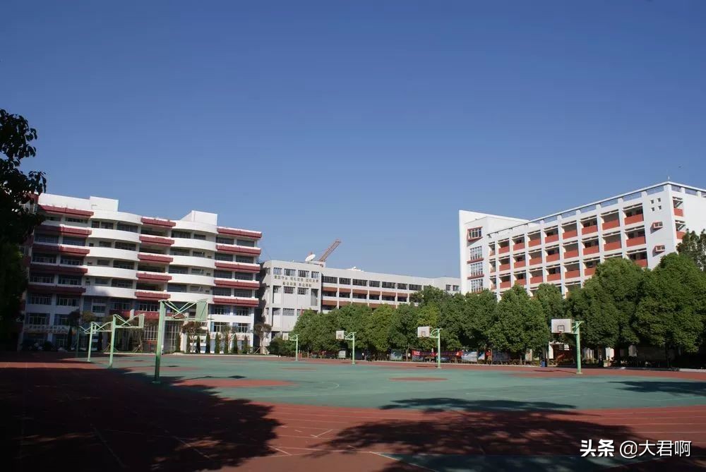 昆明对口学校哪些是公立哪些私立,昆明市泰旸欣城对口公办小学