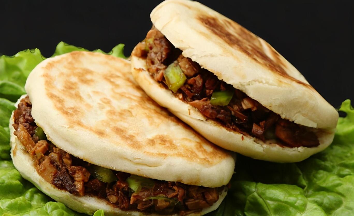 星巴克矿泉水和咖啡价格,星巴克矿泉水为什么便宜