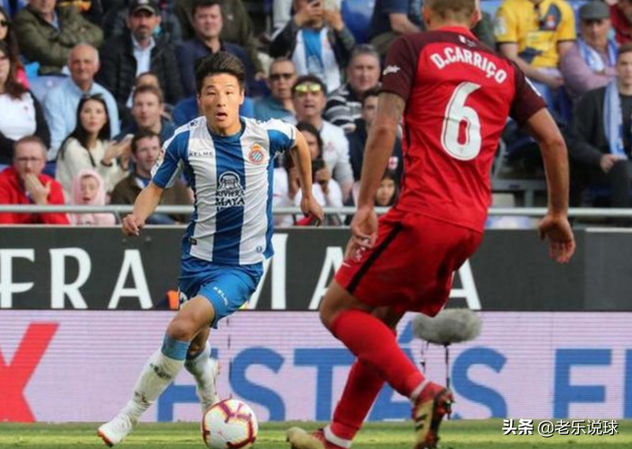 武磊新赛季仍披7号,武磊身披7号球衣