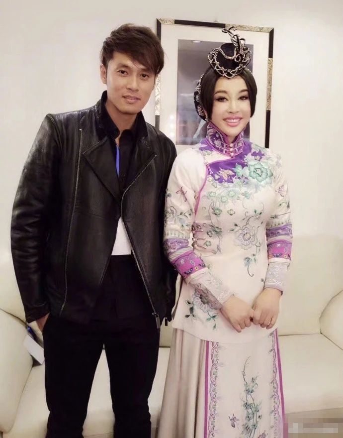 刘晓庆一岁到70岁的荧幕变化,从一个女明星到亿万富姐刘晓庆