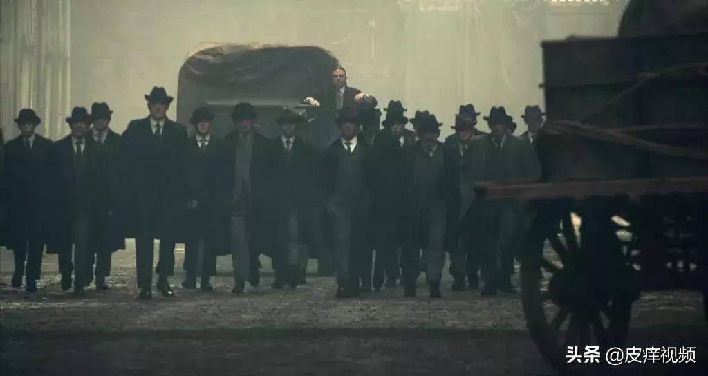 评论破百万的电视剧,豆瓣评分9.5的神剧