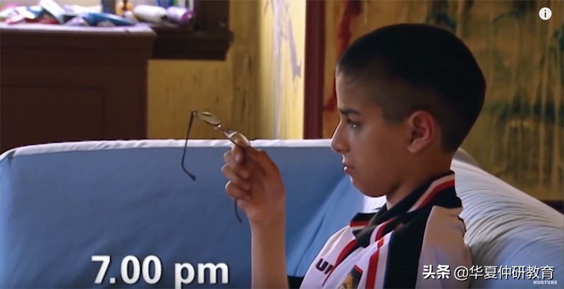 没有大人管的小孩怎么样了,没有大人管的孩子的后果