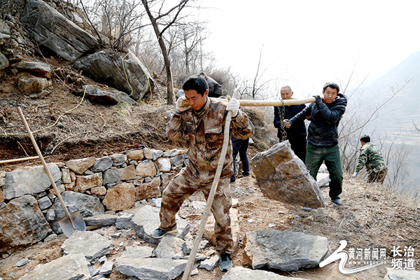 退伍不褪色的老兵英雄,退伍不褪色的空降兵老兵