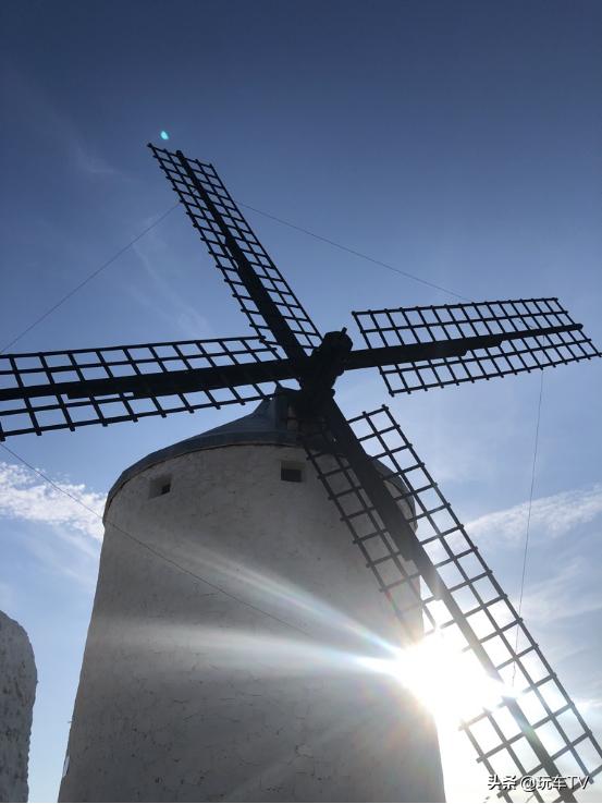 开手波等30个红灯，飞十几小时到万达看场欧冠，哪样更酸爽？