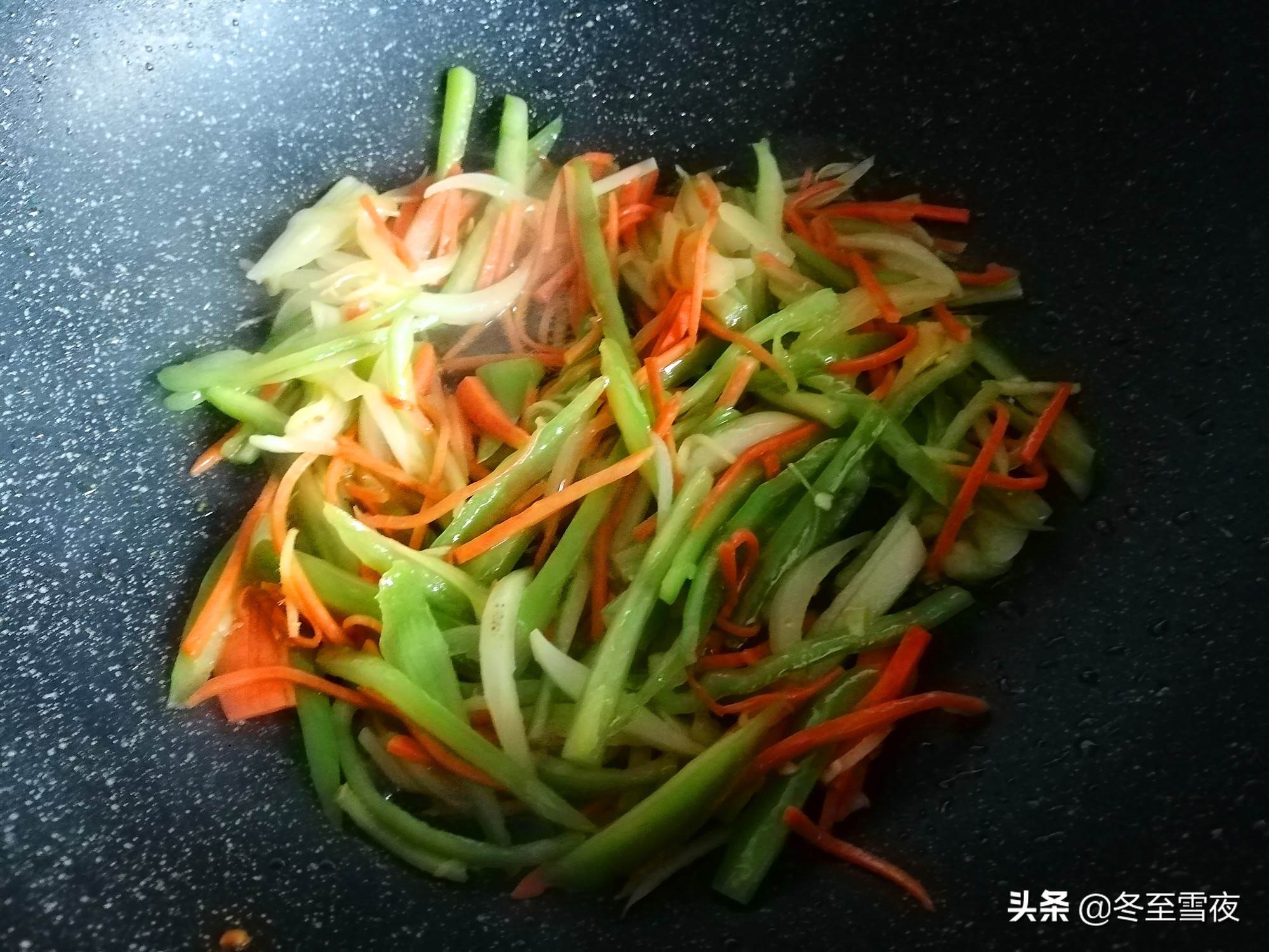 如何做炒面好吃又简单用挂面,在家用挂面做炒面既简单又好吃