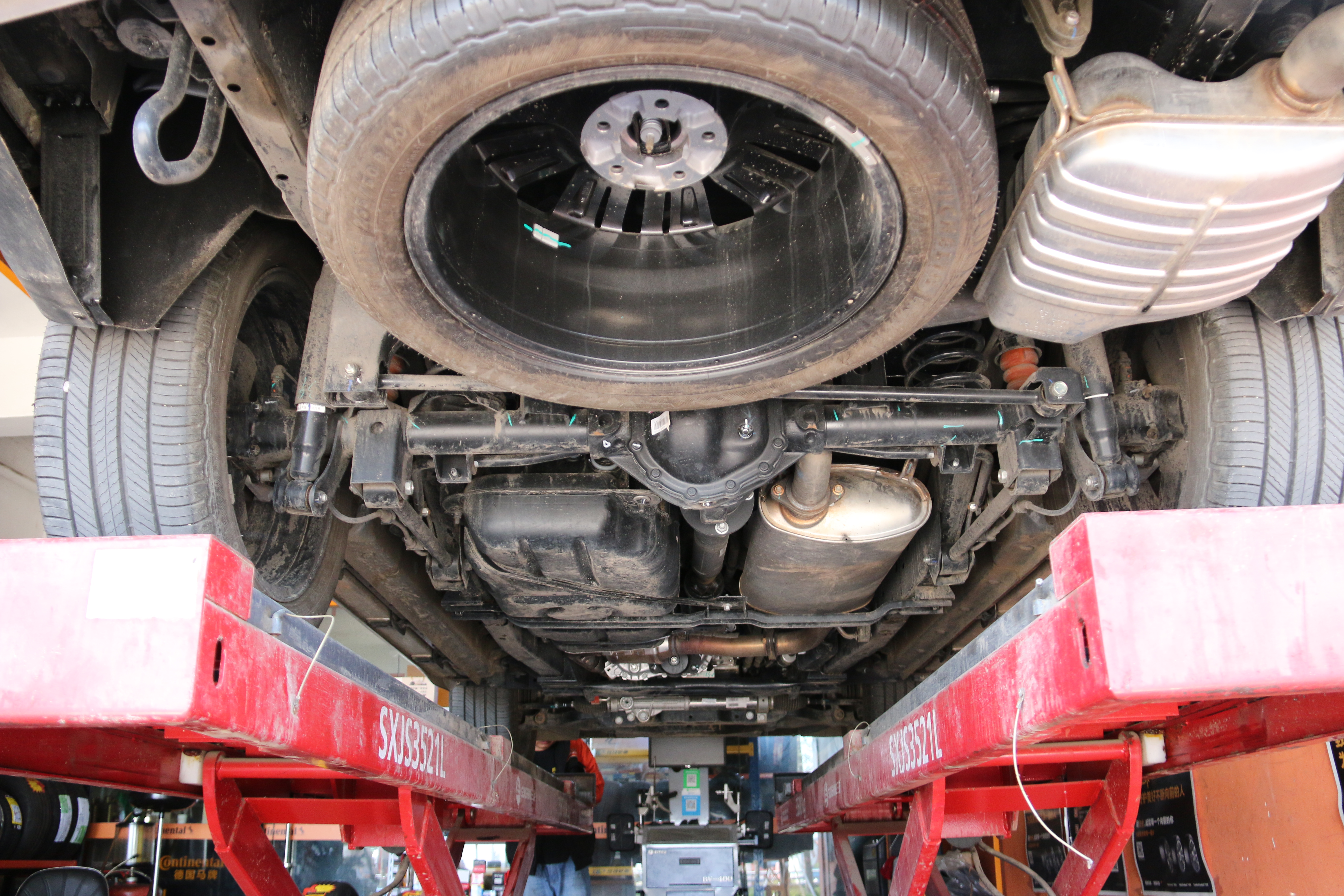 汽车有必要做底盘装甲吗,车子一般要做底盘装甲有什么好处