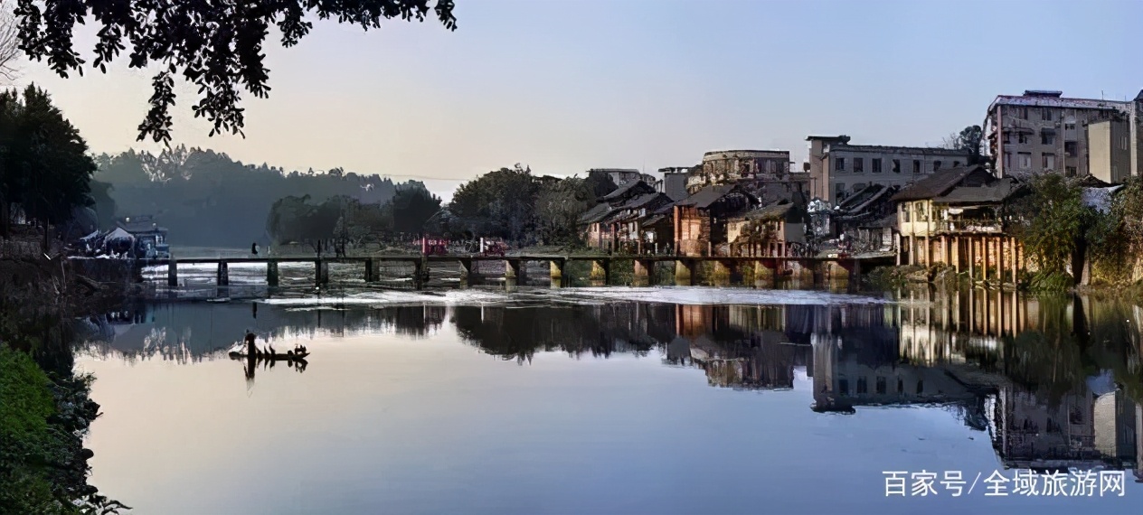 乐山古镇有哪些好吃的 (乐山攻略一日游古镇)