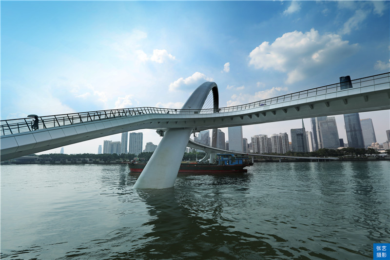 广州人行景观桥最新情况,广州海心沙人行天桥