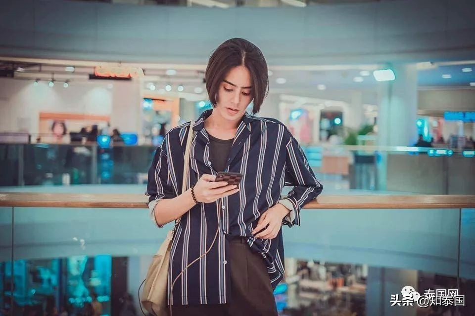 男女之间任意切换？泰国变性人选美冠军突然决定“变回男儿身”！