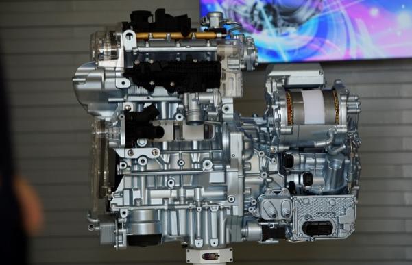 改革开放40年中国汽车,改革开放四十周年汽车发展史视频