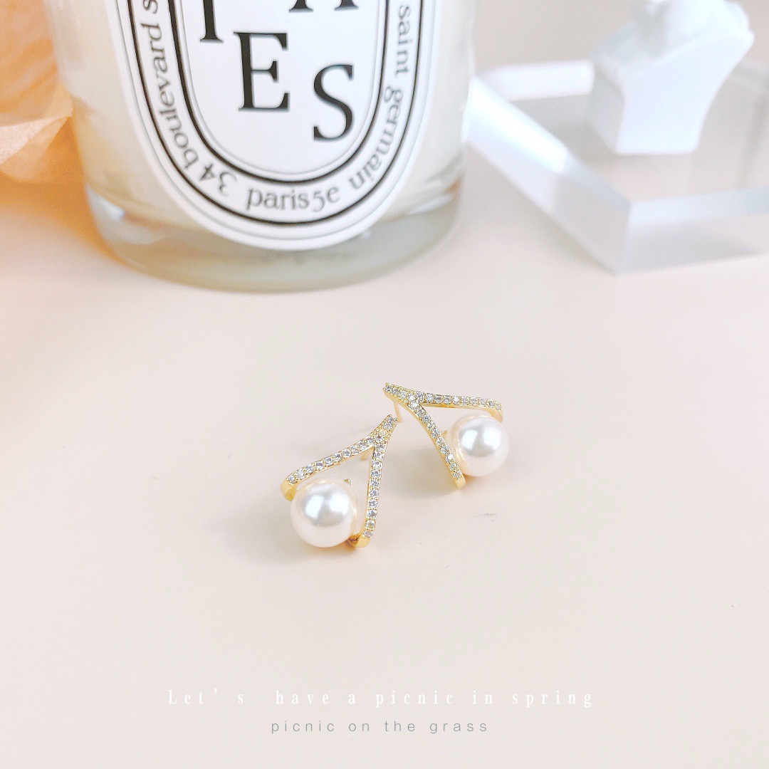 在实体店卖饰品赚钱吗,卖饰品挣钱去哪里进货