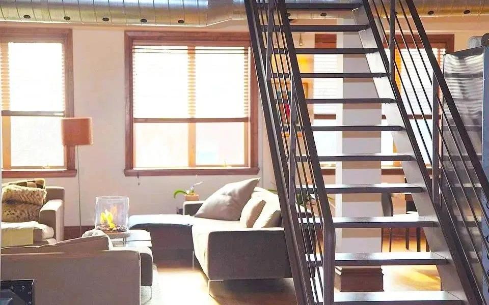 整栋楼都是跃层值得买吗,郊区的跃层值不值得买