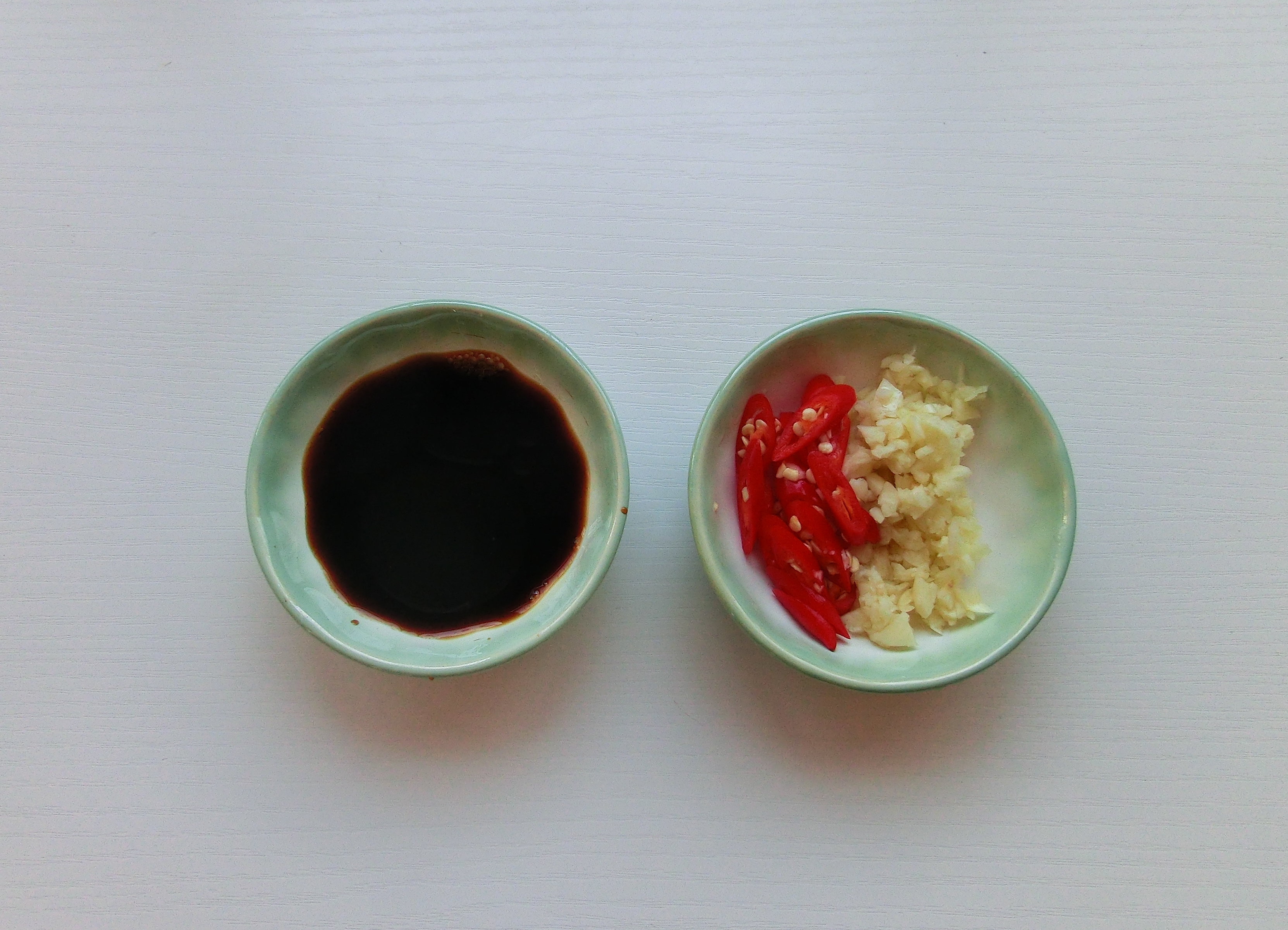 夏季上火吃些什么菜,老人冬季上火了吃什么降火最快